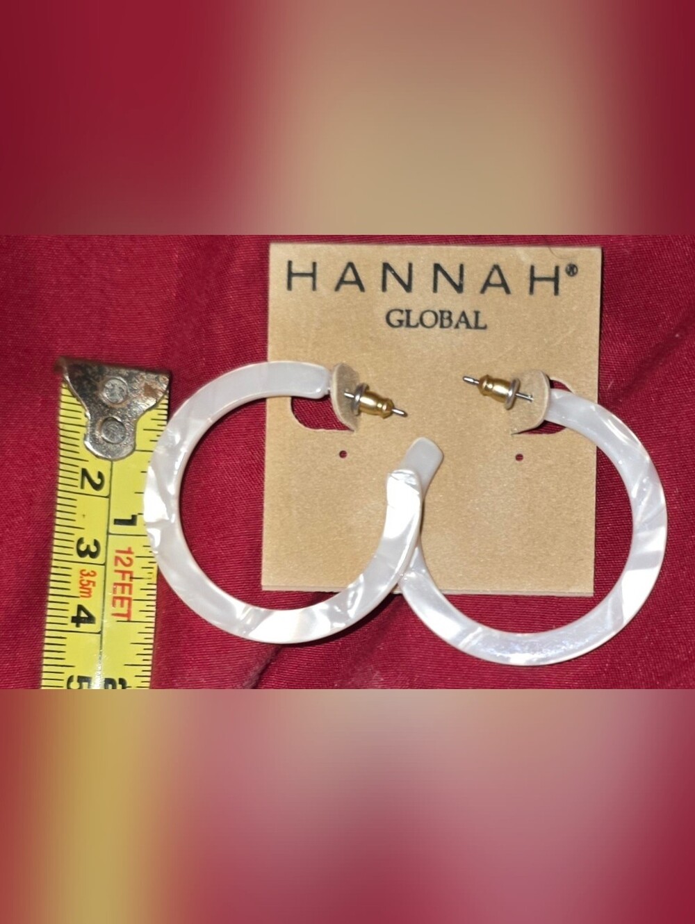 White Marbled Resin Hoop Earrings - Picture 3 of 4